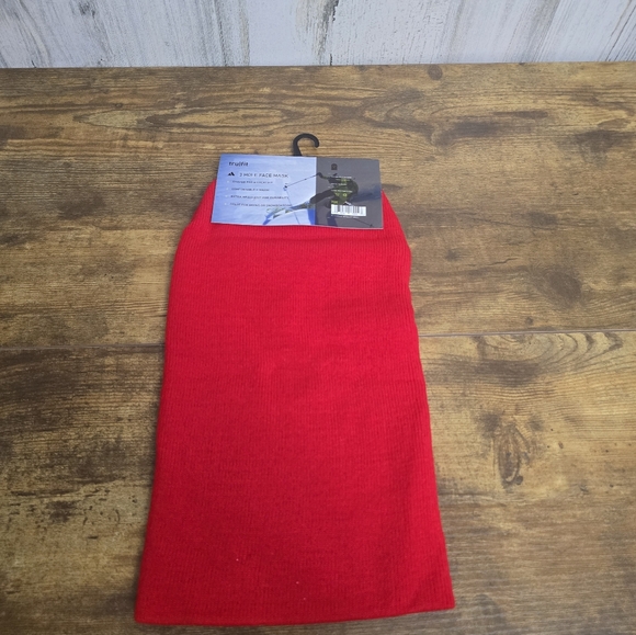 New Trufit Vibrant Red Face Mask One Size - Picture 3 of 4